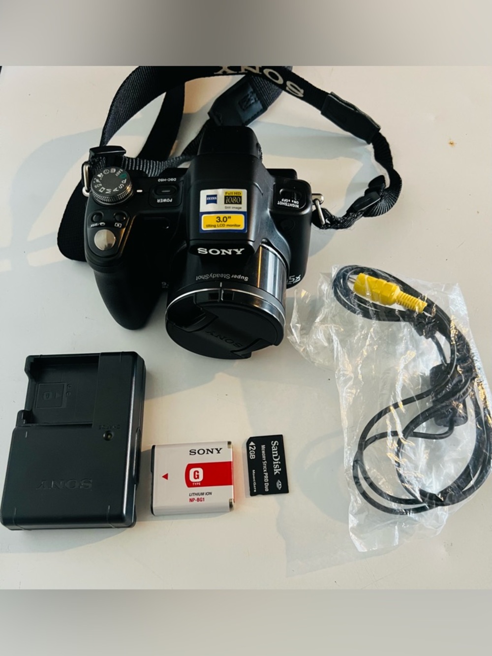 Sony CyberShot DSC-H50 9.1MPDigital Camera 15X Optical Zoom Lens Conditions Work